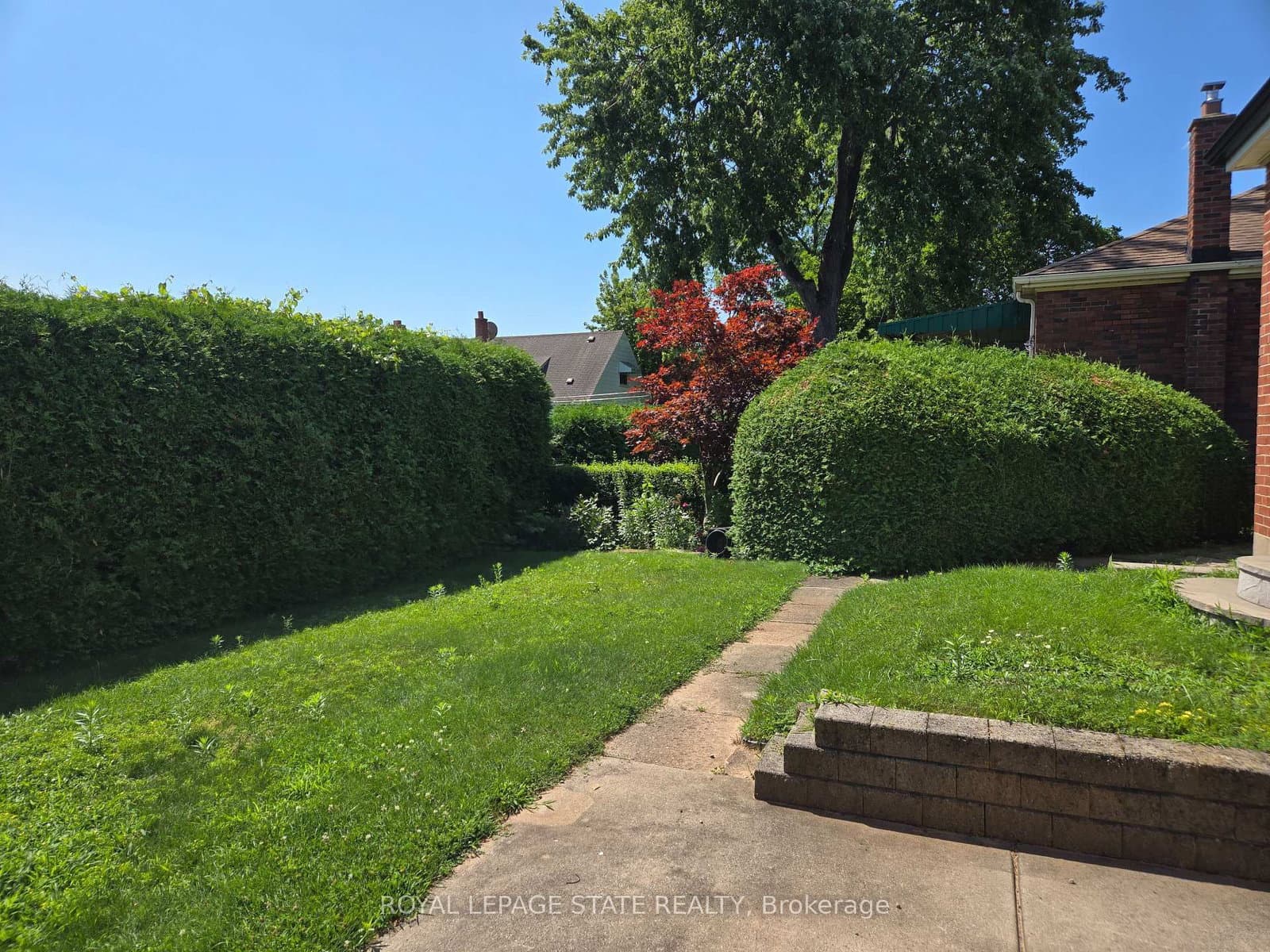 48 Mountain Avenue N thumbnail 23