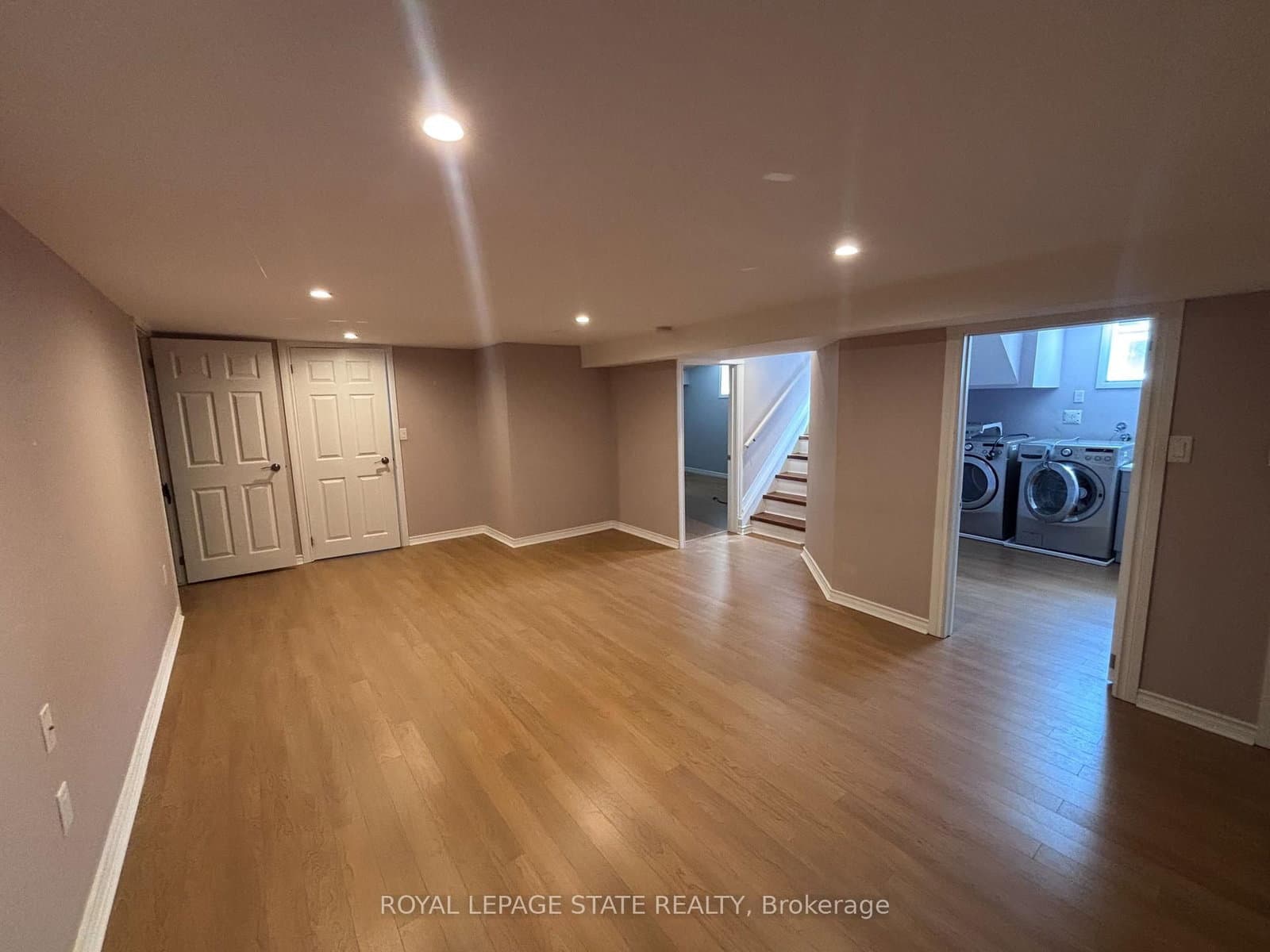 48 Mountain Avenue N thumbnail 37