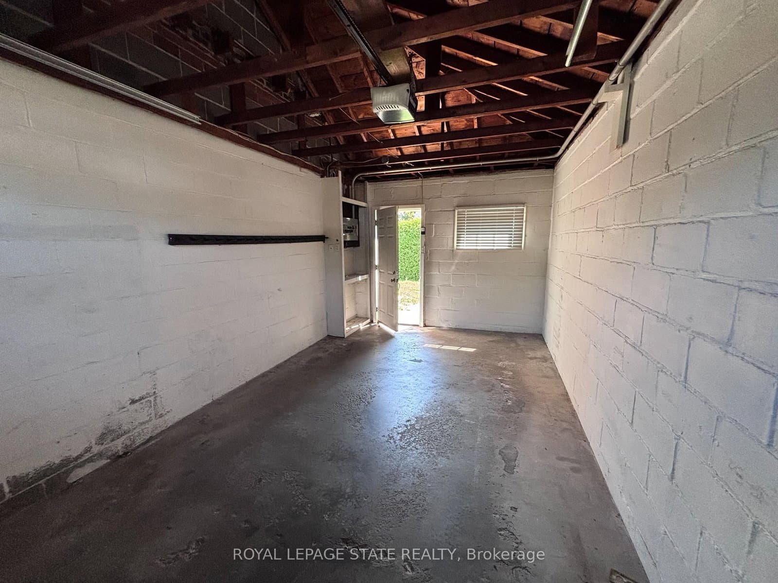 48 Mountain Avenue N thumbnail 7