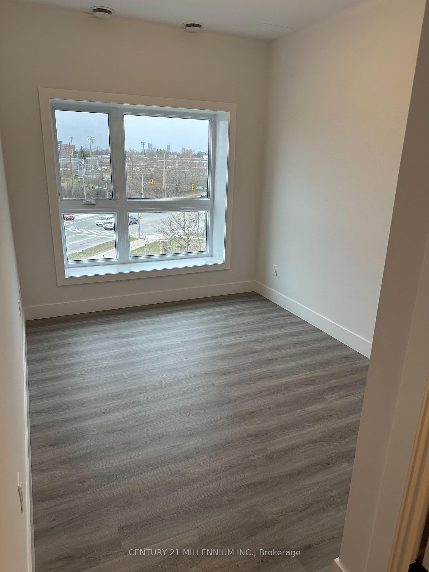 1000 Lackner Boulevard, Unit 304 thumbnail 8
