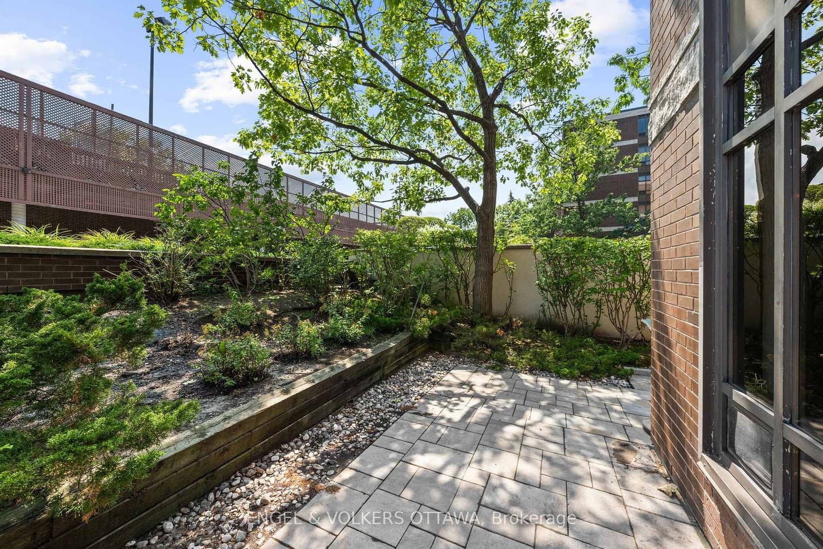 111 Echo Drive, Unit 103 thumbnail 40