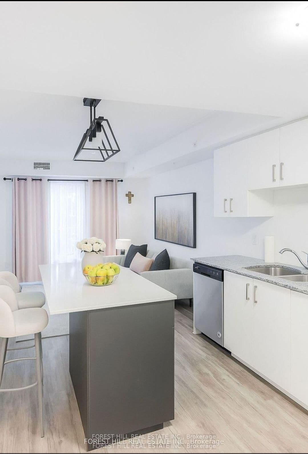 104 Summit Ridge Drive, Unit 110 thumbnail 4