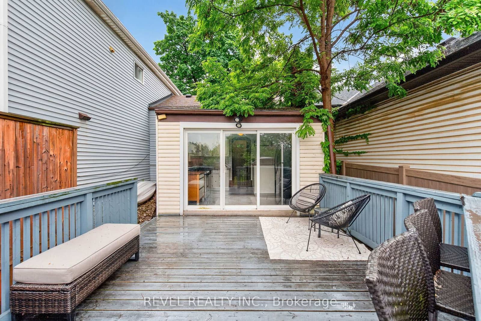 153 Ferrie Street E thumbnail 41