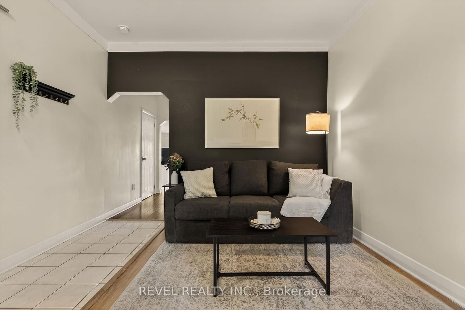 153 Ferrie Street E thumbnail 7