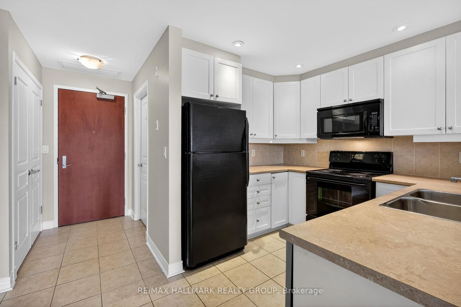 1005 Beauparc Private, Unit 301 thumbnail 12
