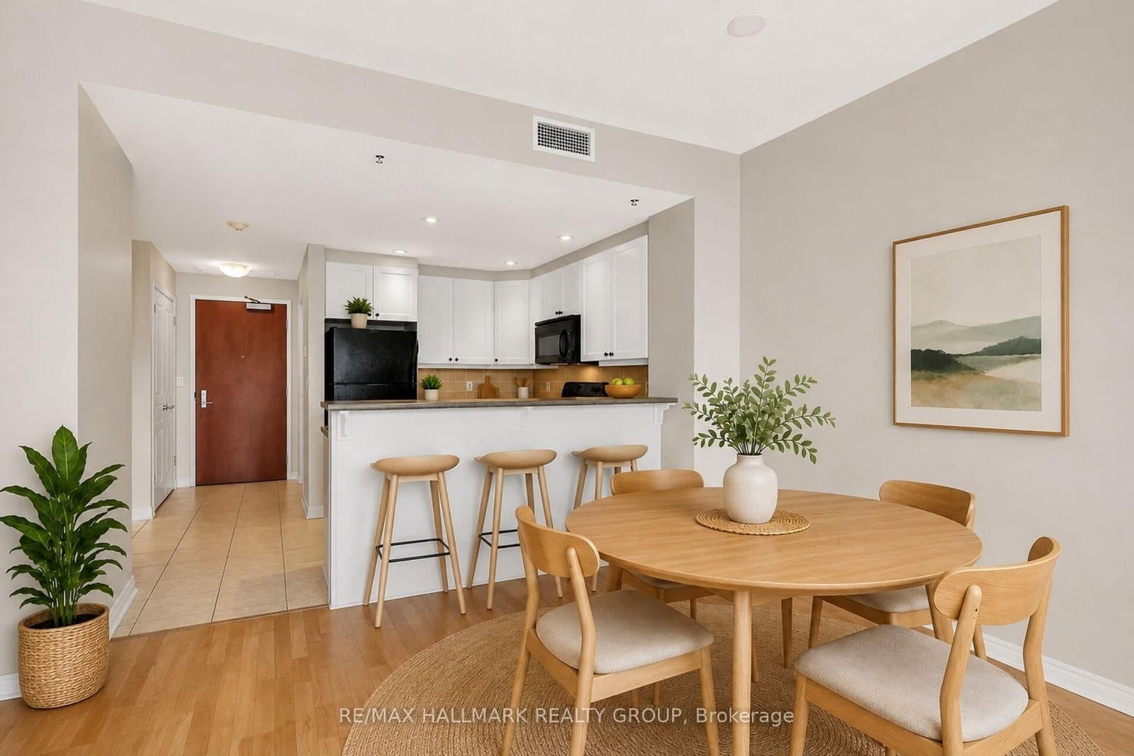 1005 Beauparc Private, Unit 301 thumbnail 20