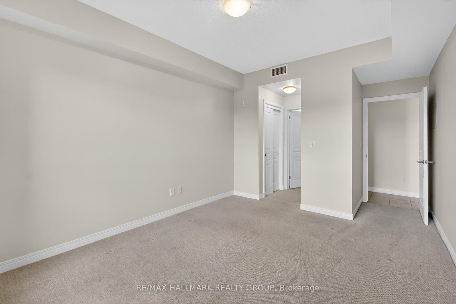 1005 Beauparc Private, Unit 301 thumbnail 31