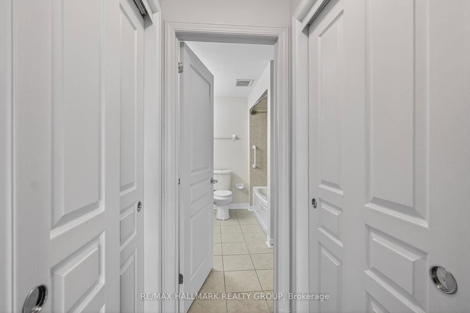 1005 Beauparc Private, Unit 301 thumbnail 33