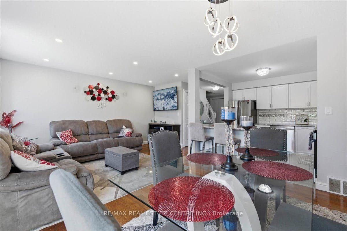 84 Westmeadow Drive, Unit 1 thumbnail 13