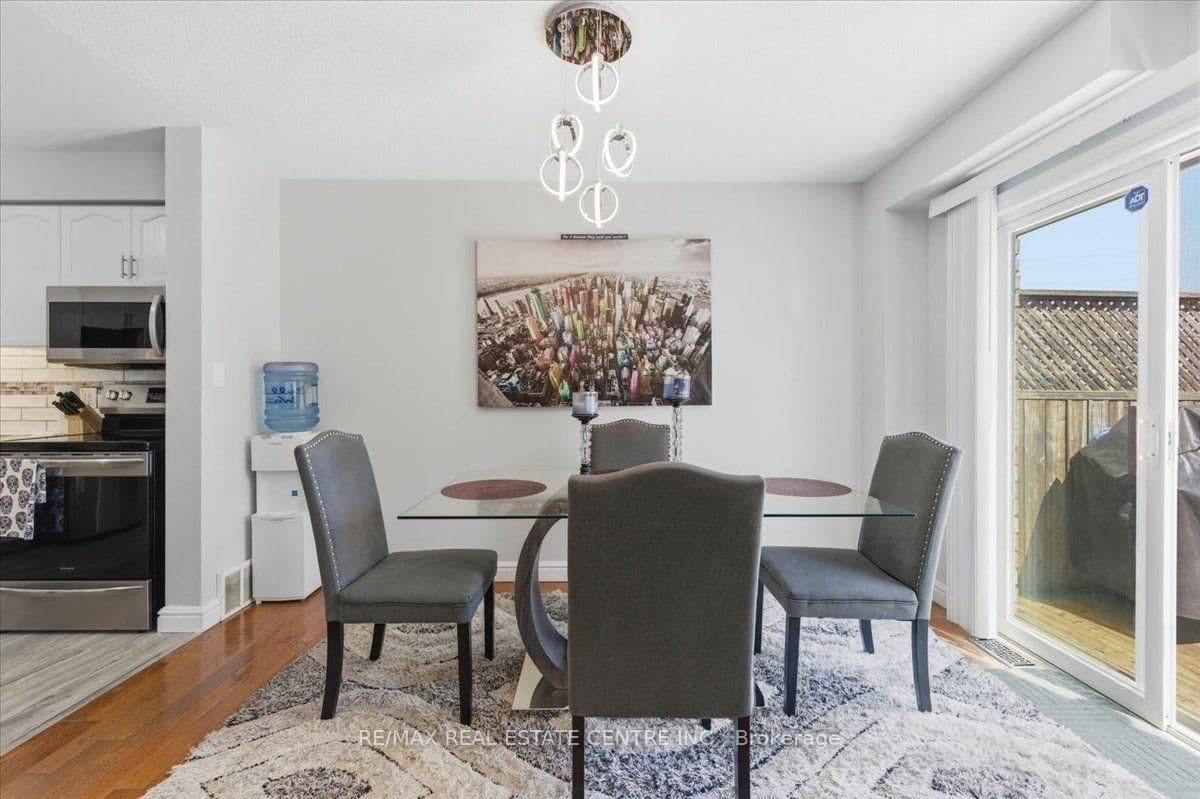 84 Westmeadow Drive, Unit 1 thumbnail 14