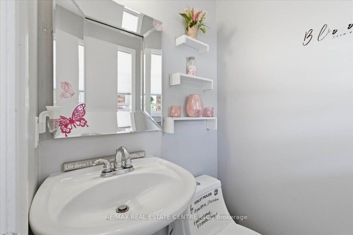84 Westmeadow Drive, Unit 1 thumbnail 20