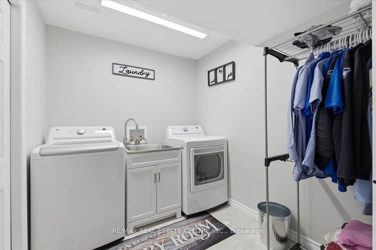84 Westmeadow Drive, Unit 1 thumbnail 34
