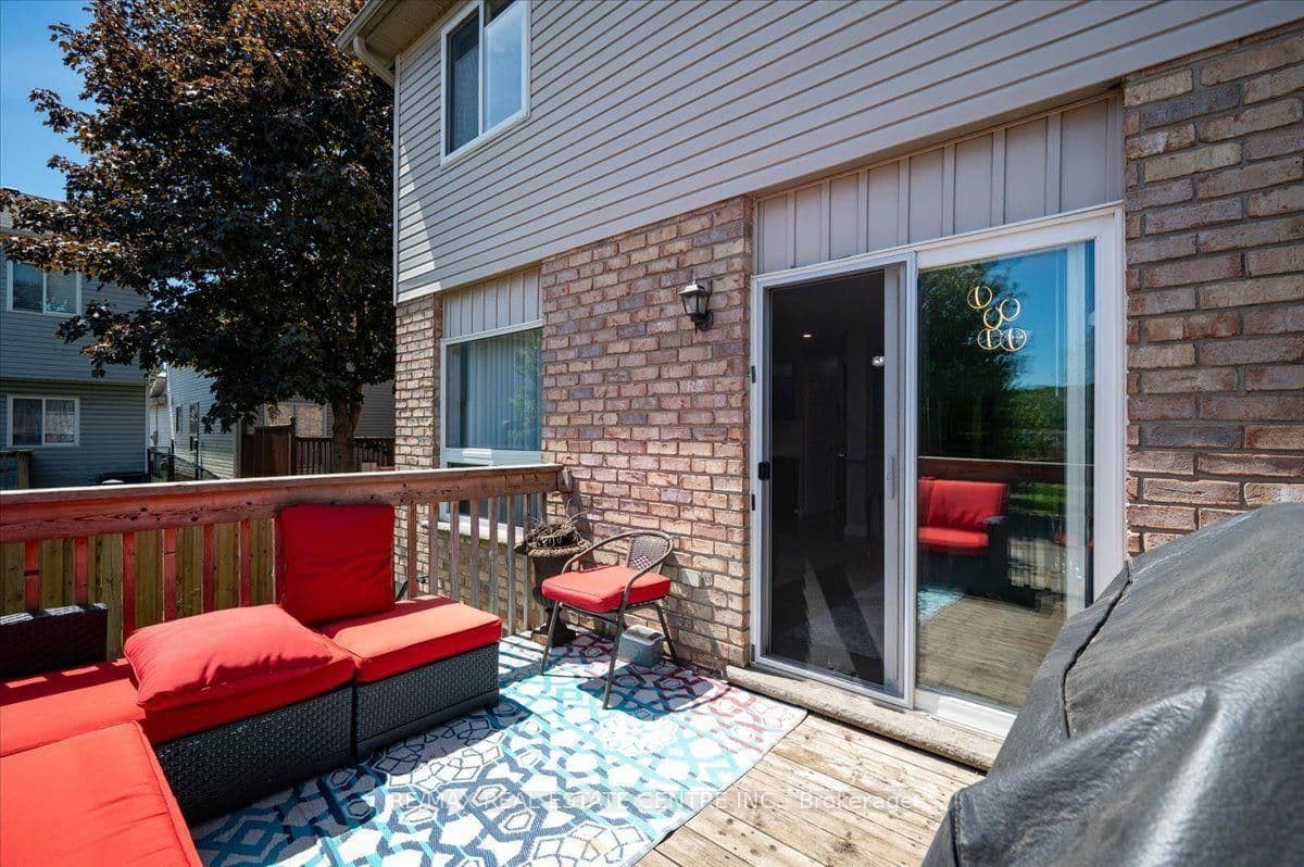 84 Westmeadow Drive, Unit 1 thumbnail 37