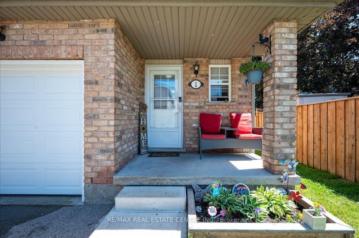 84 Westmeadow Drive, Unit 1 thumbnail 6