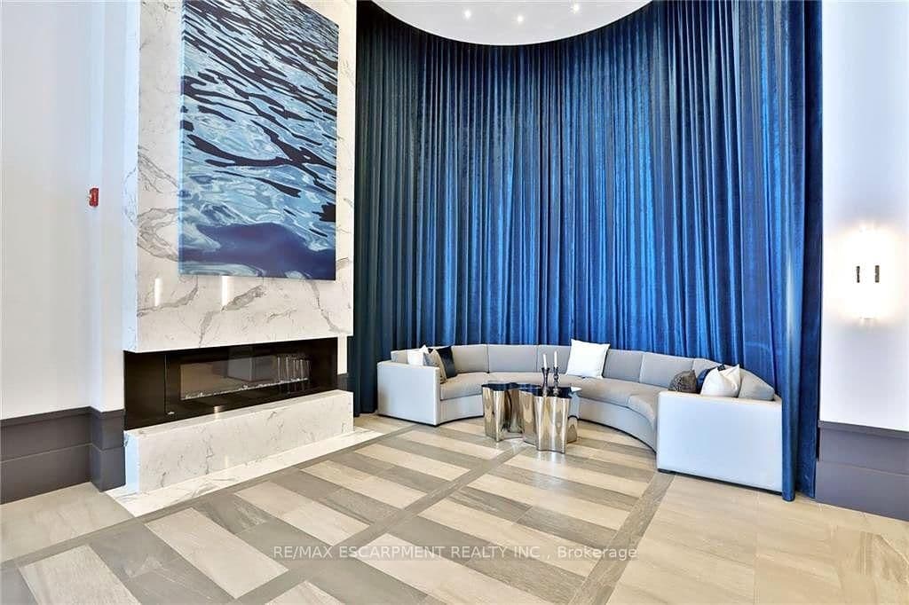 10 CONCORD Place, Unit 117 thumbnail 2