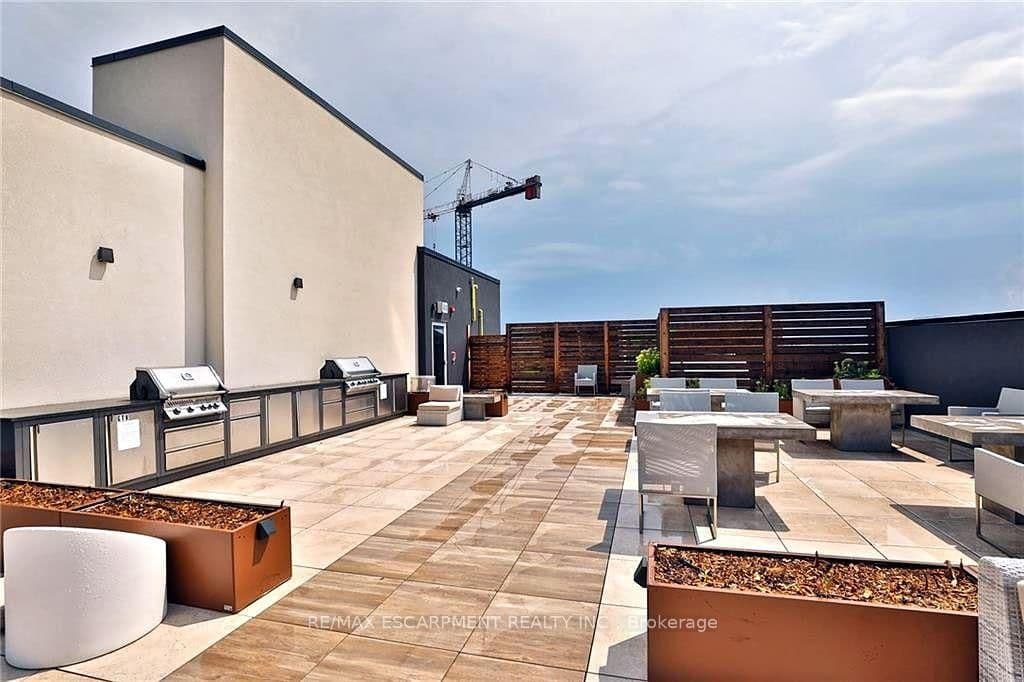 10 CONCORD Place, Unit 117 thumbnail 3