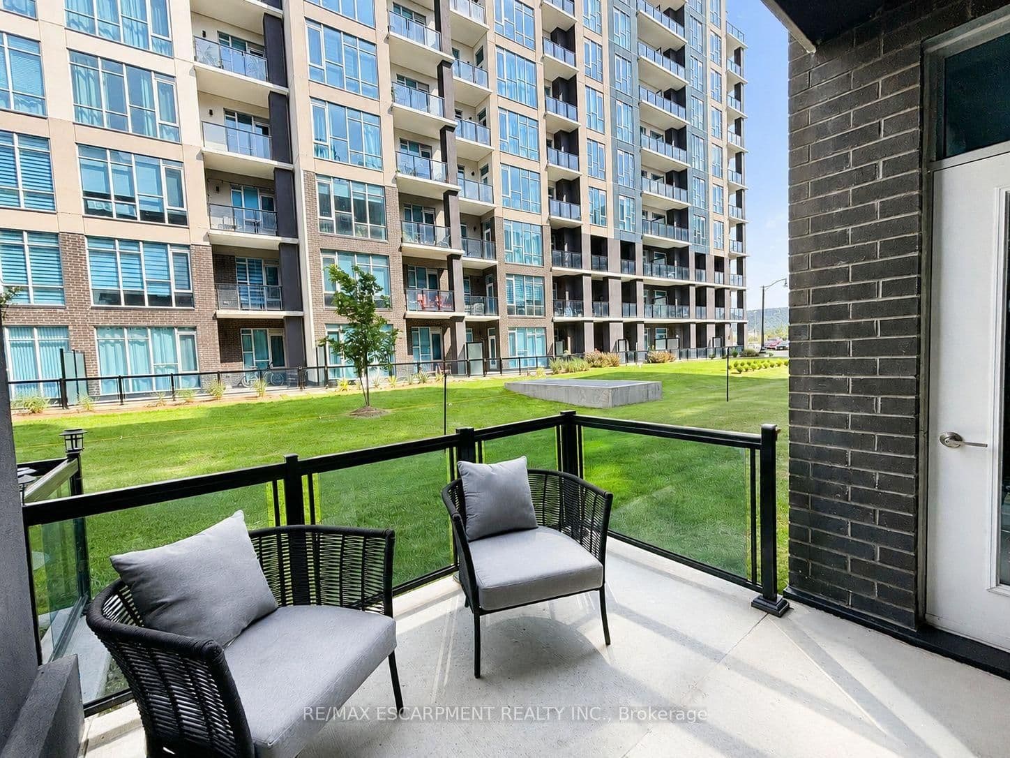 10 CONCORD Place, Unit 117 thumbnail 9