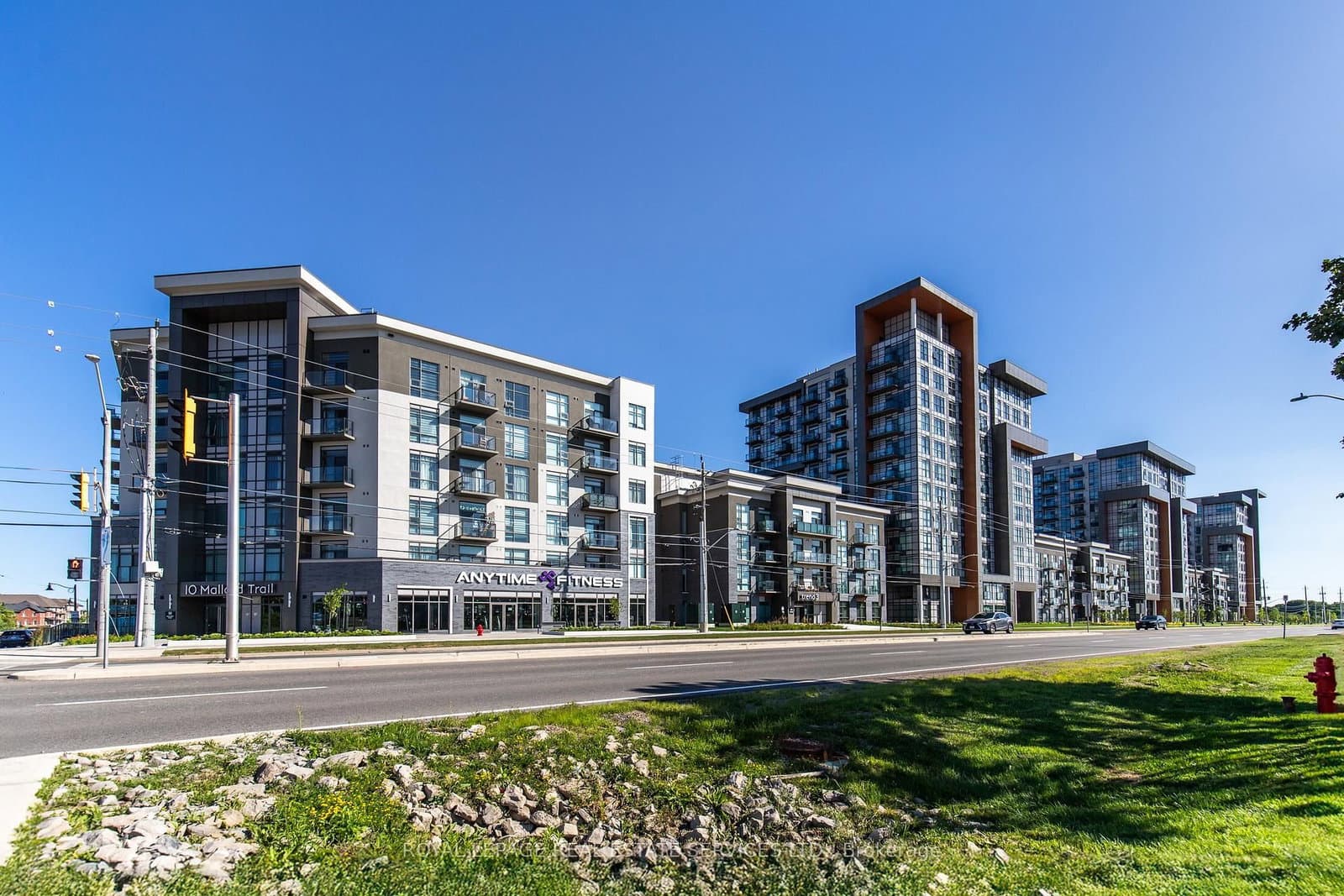 460 Dundas Street E, Unit 221 - Image 1