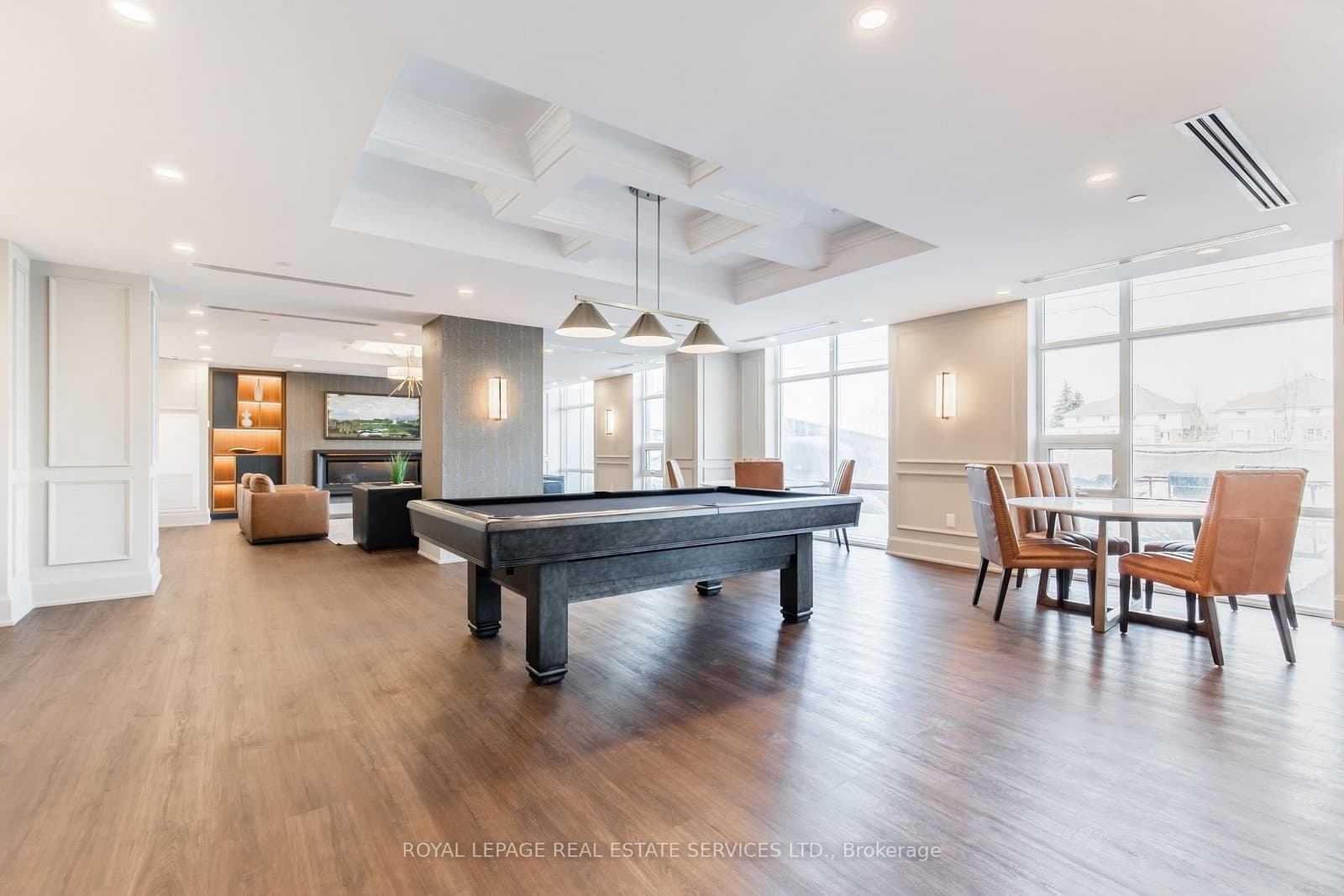 460 Dundas Street E, Unit 221 thumbnail 15