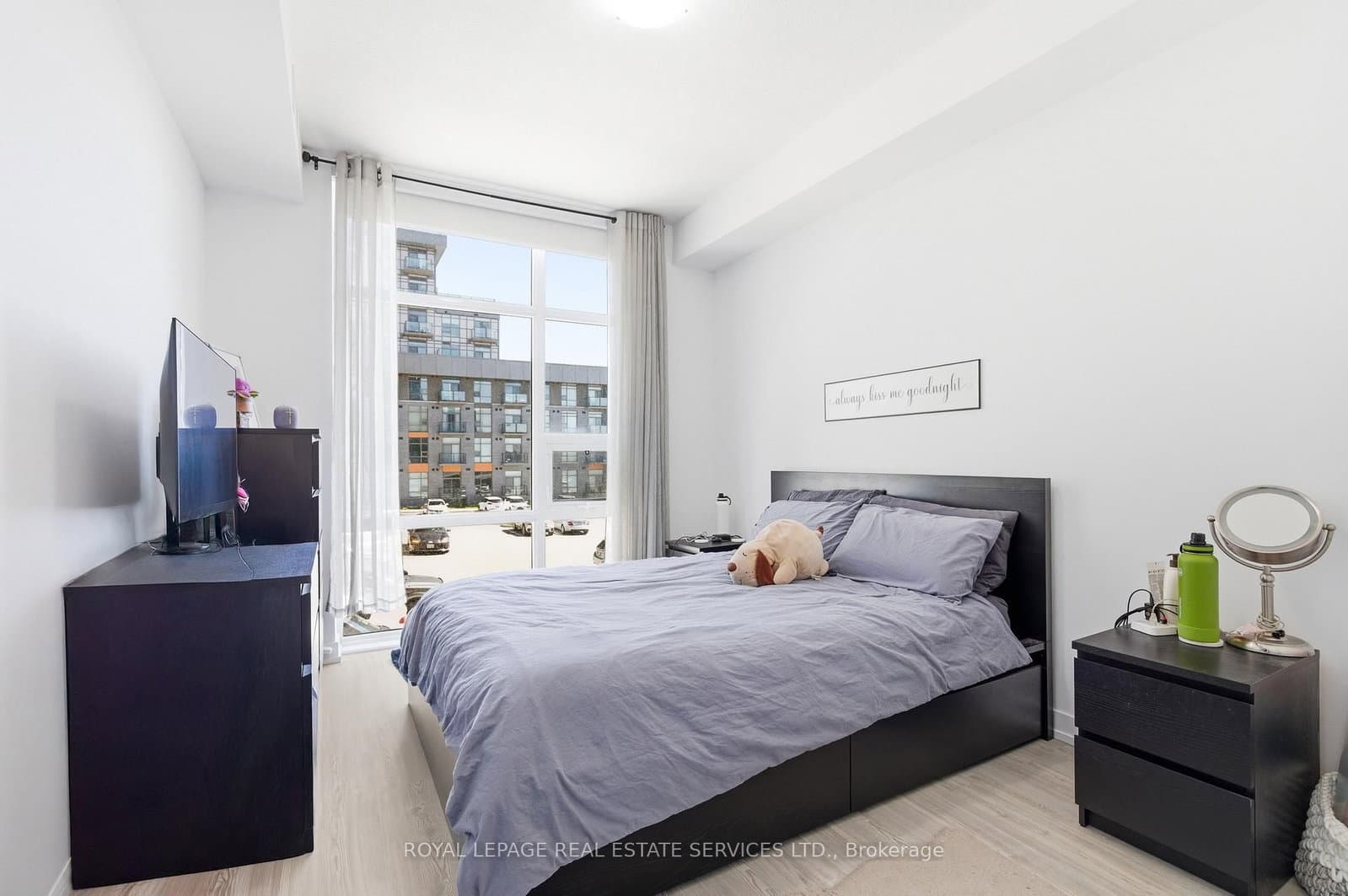 460 Dundas Street E, Unit 221 thumbnail 8