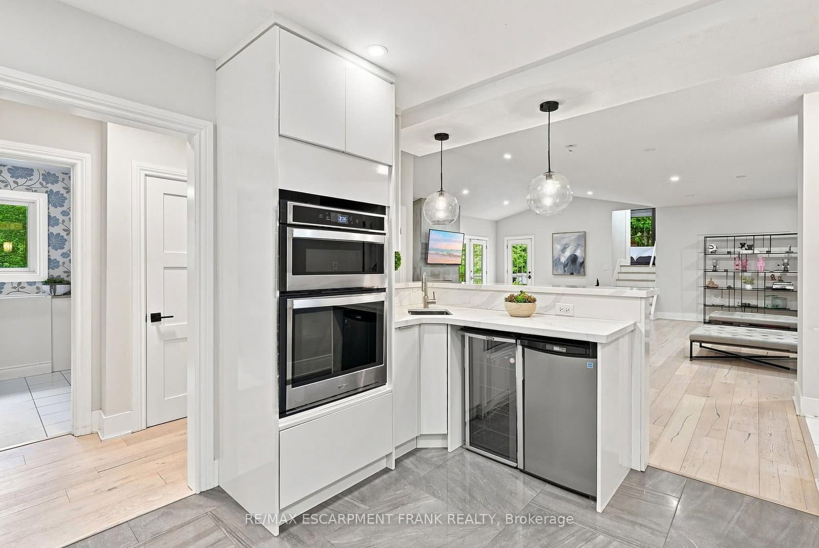 110 Old Ancaster Road thumbnail 14