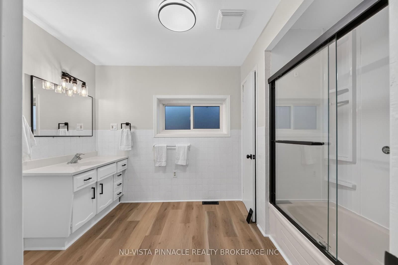 631 Peel Street thumbnail 22