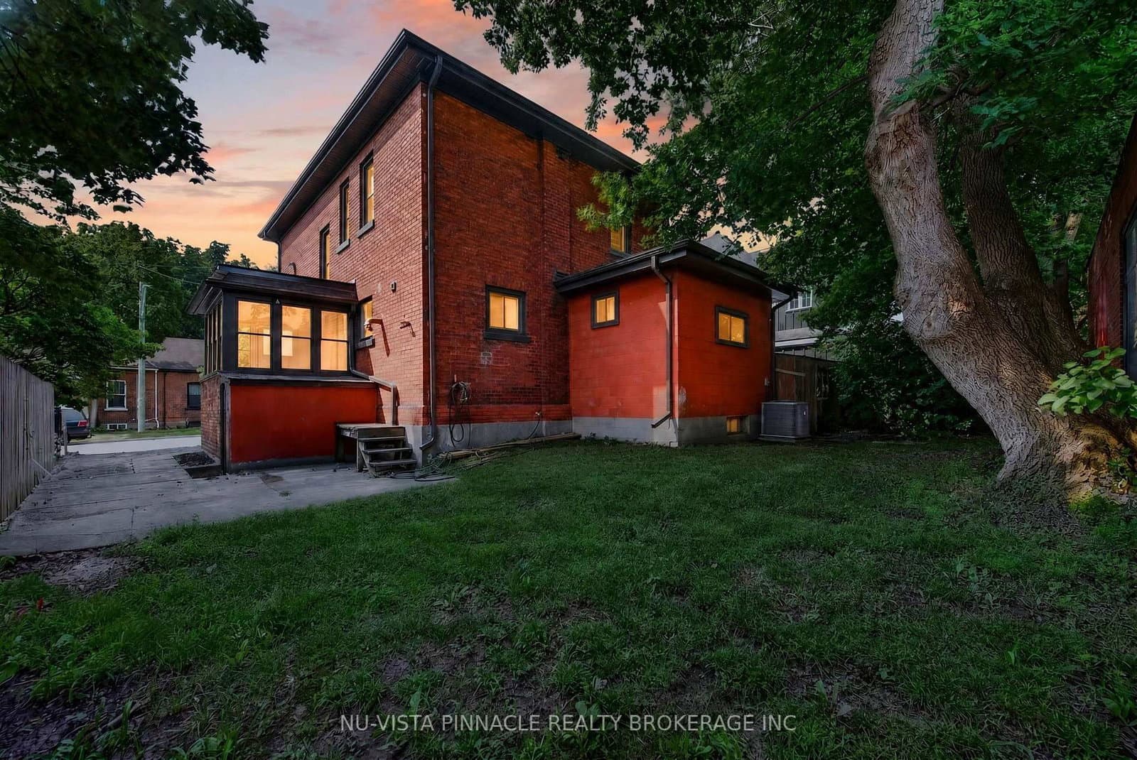 631 Peel Street thumbnail 46