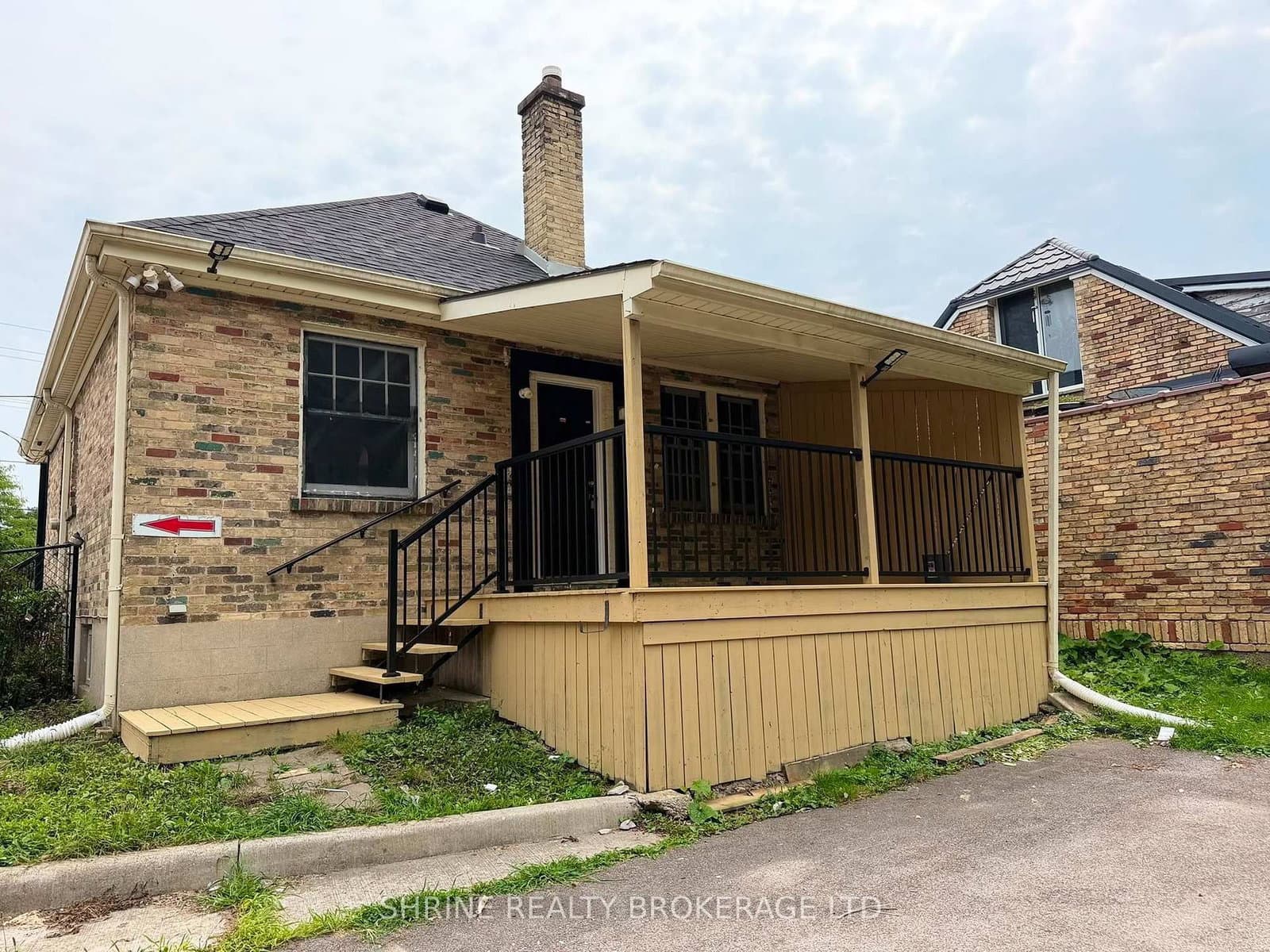 367 Springbank Drive thumbnail 2