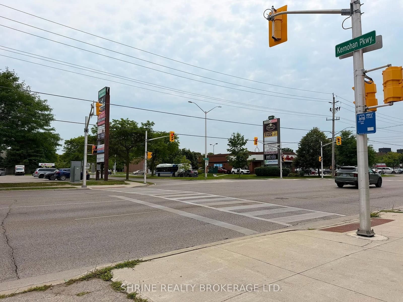 367 Springbank Drive thumbnail 28