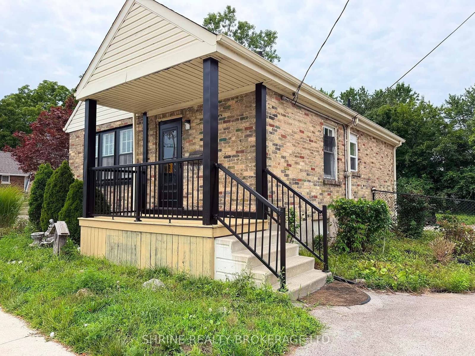 367 Springbank Drive - Image 1