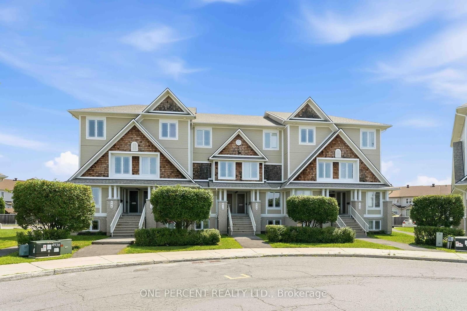 610 LAKERIDGE Drive - Image 1