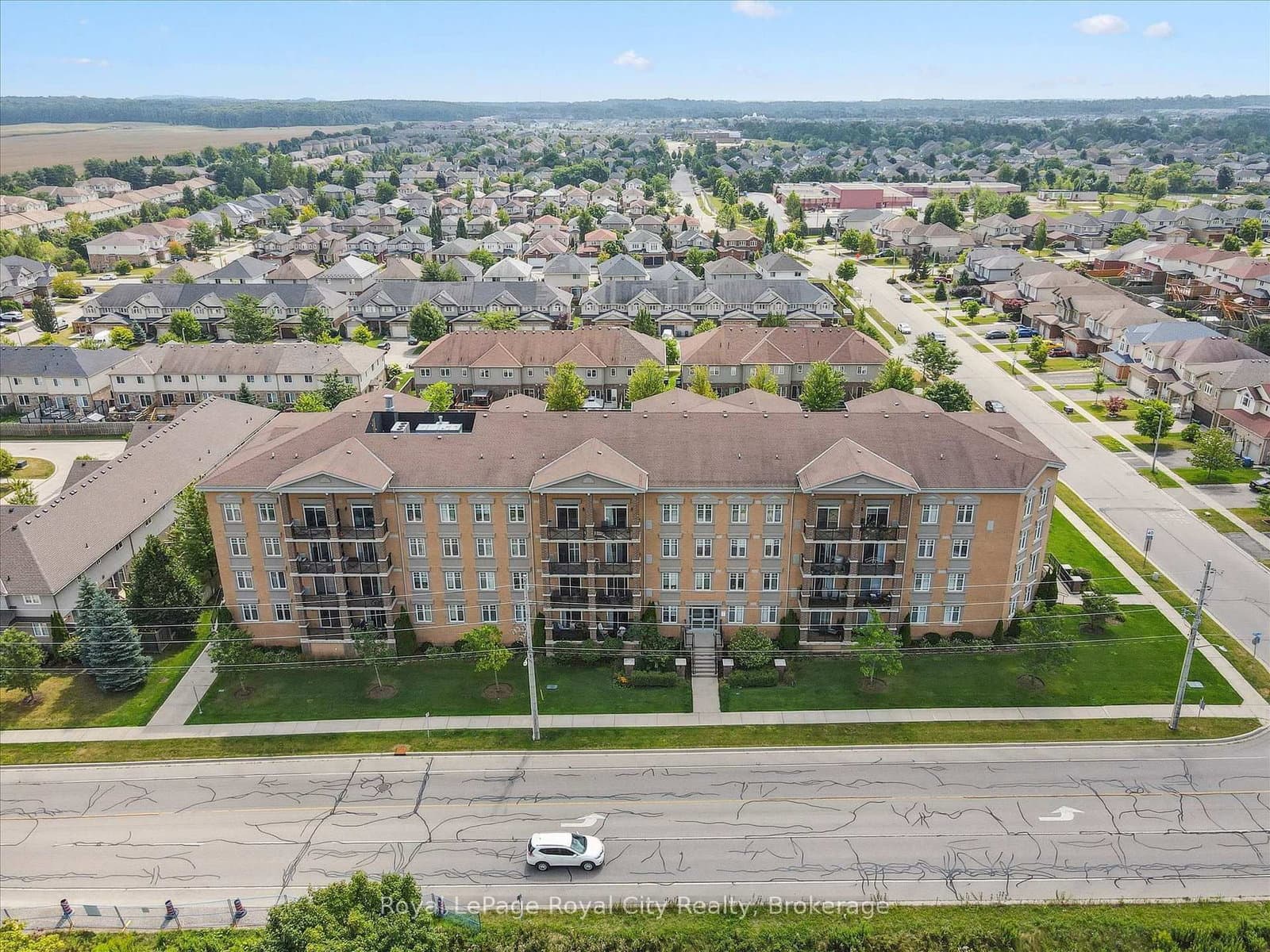 2 Colonial Drive, Unit 403 thumbnail 2