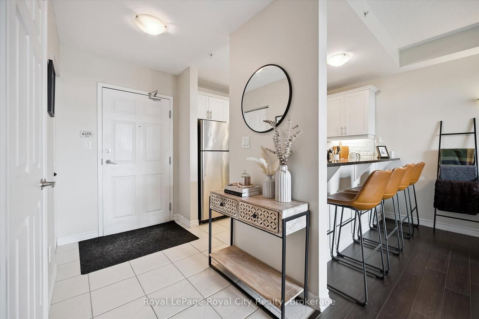 2 Colonial Drive, Unit 403 thumbnail 4