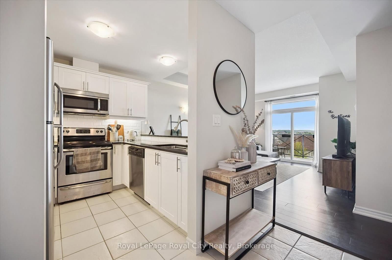 2 Colonial Drive, Unit 403 thumbnail 5