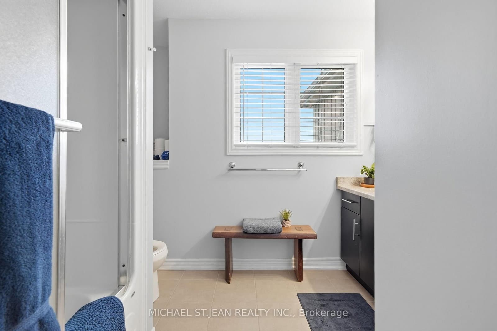 192 Winterberry Boulevard thumbnail 22