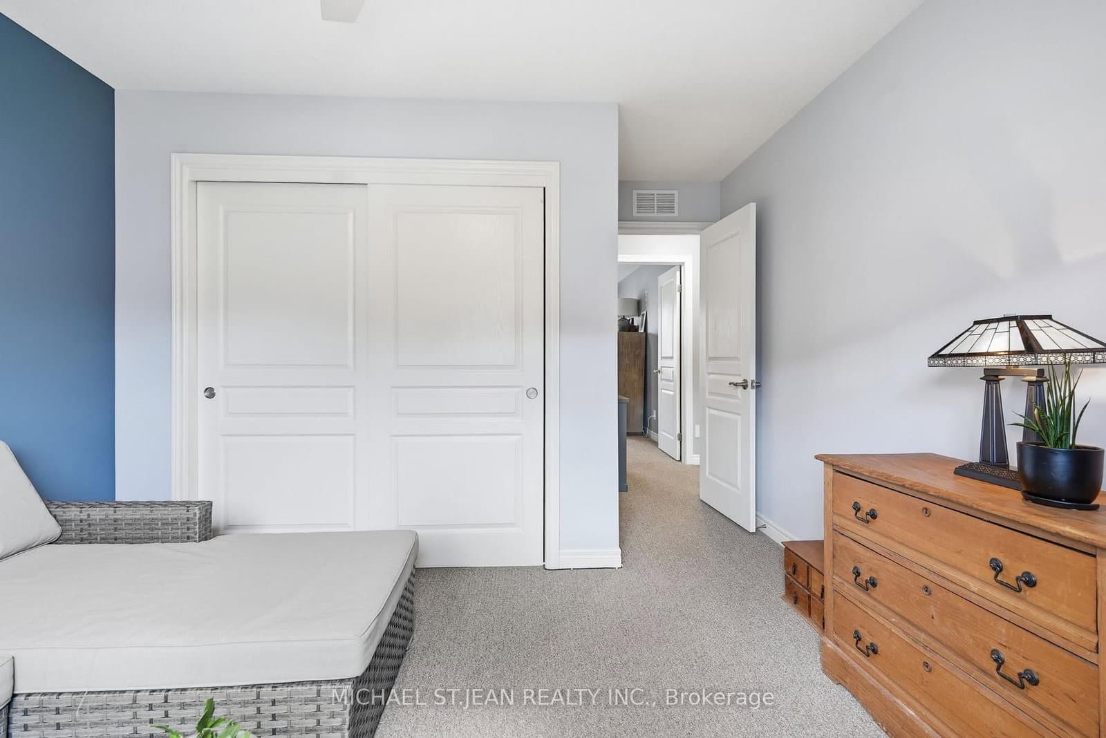 192 Winterberry Boulevard thumbnail 26