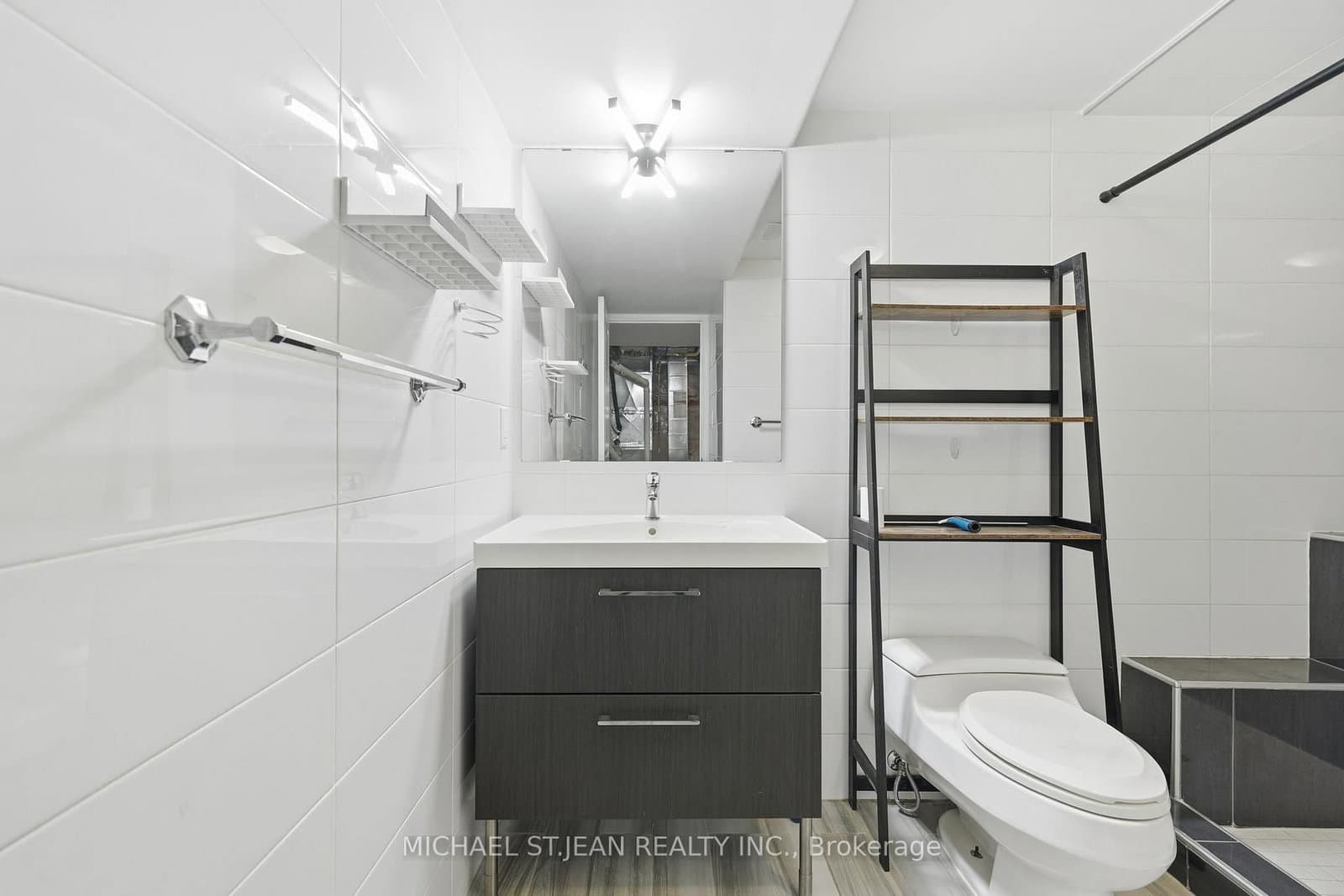 192 Winterberry Boulevard thumbnail 29