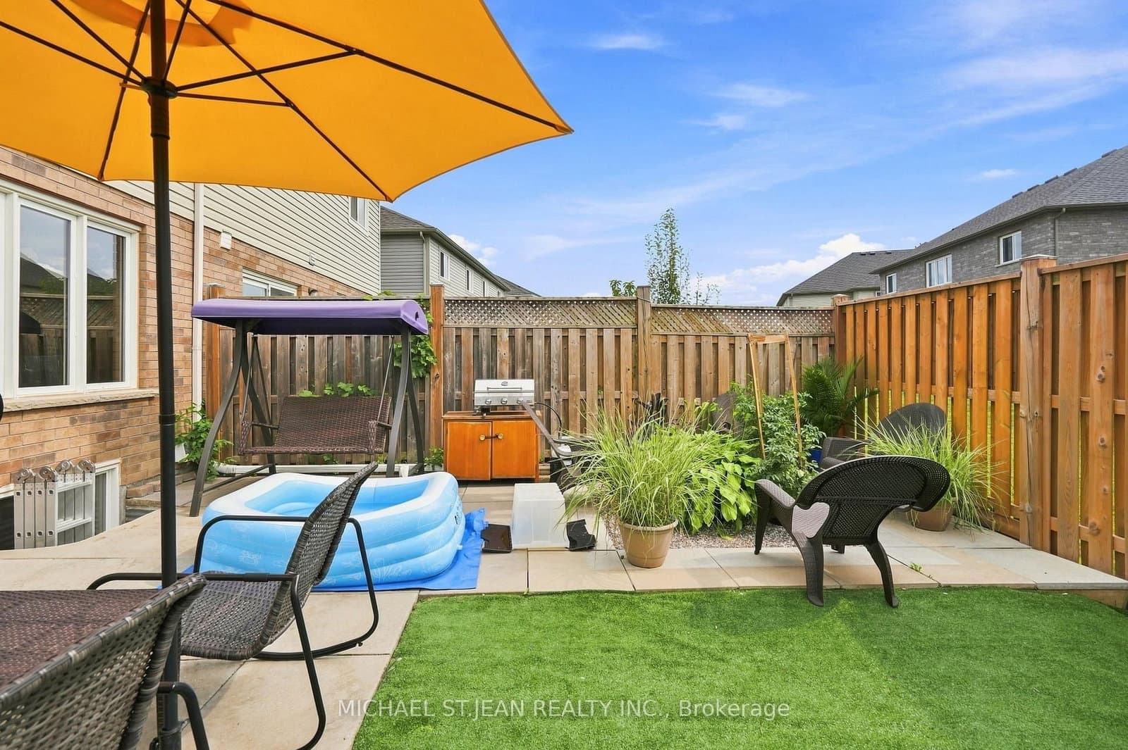 192 Winterberry Boulevard thumbnail 33