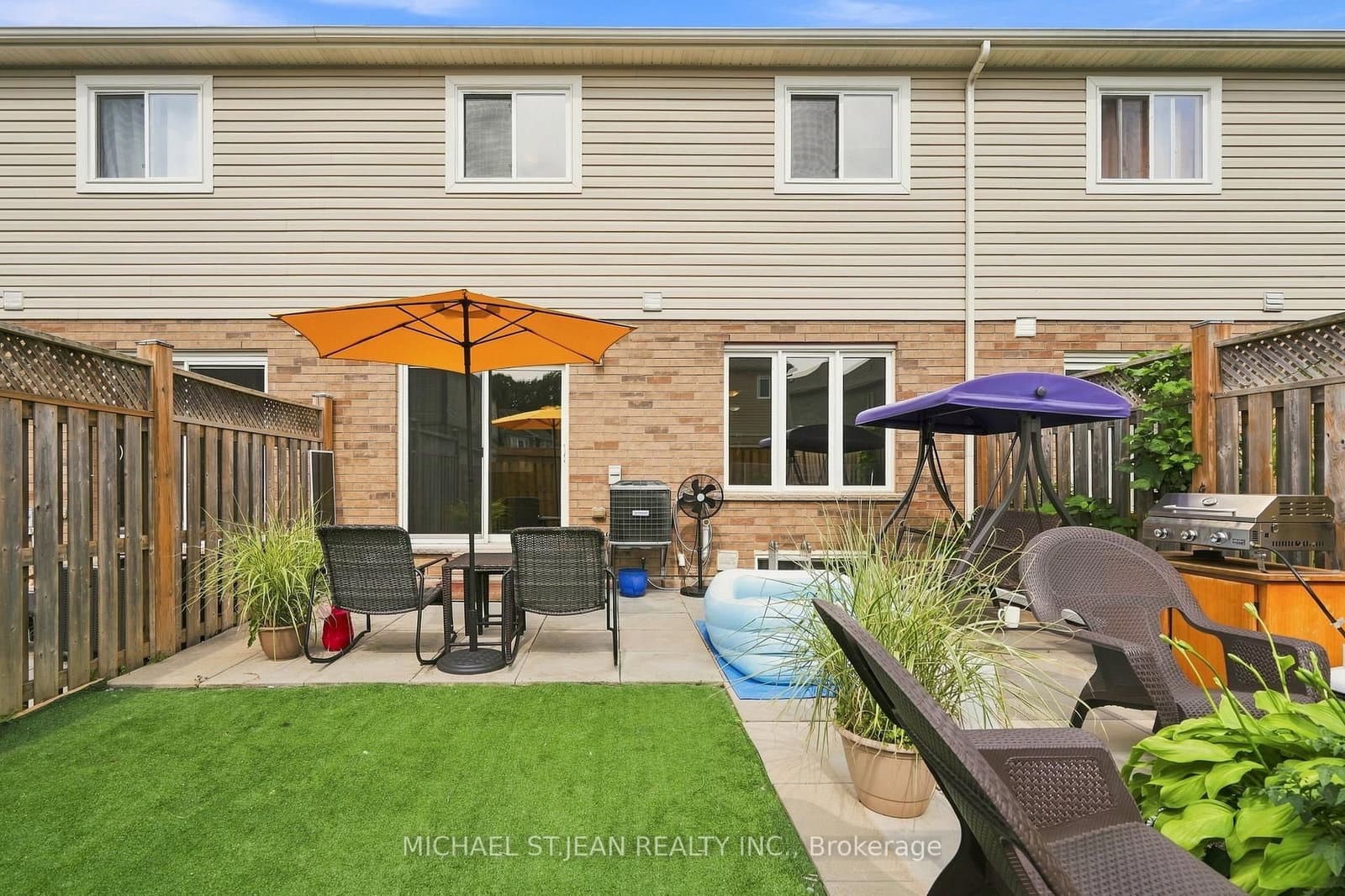 192 Winterberry Boulevard thumbnail 34
