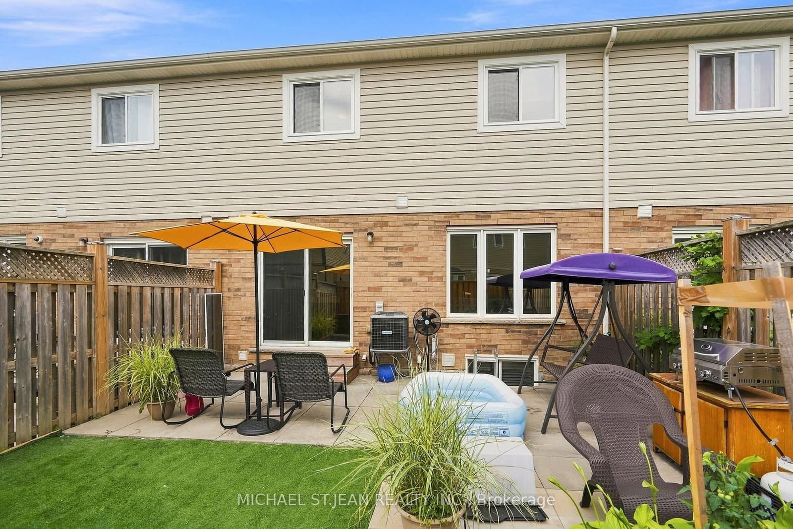 192 Winterberry Boulevard thumbnail 35