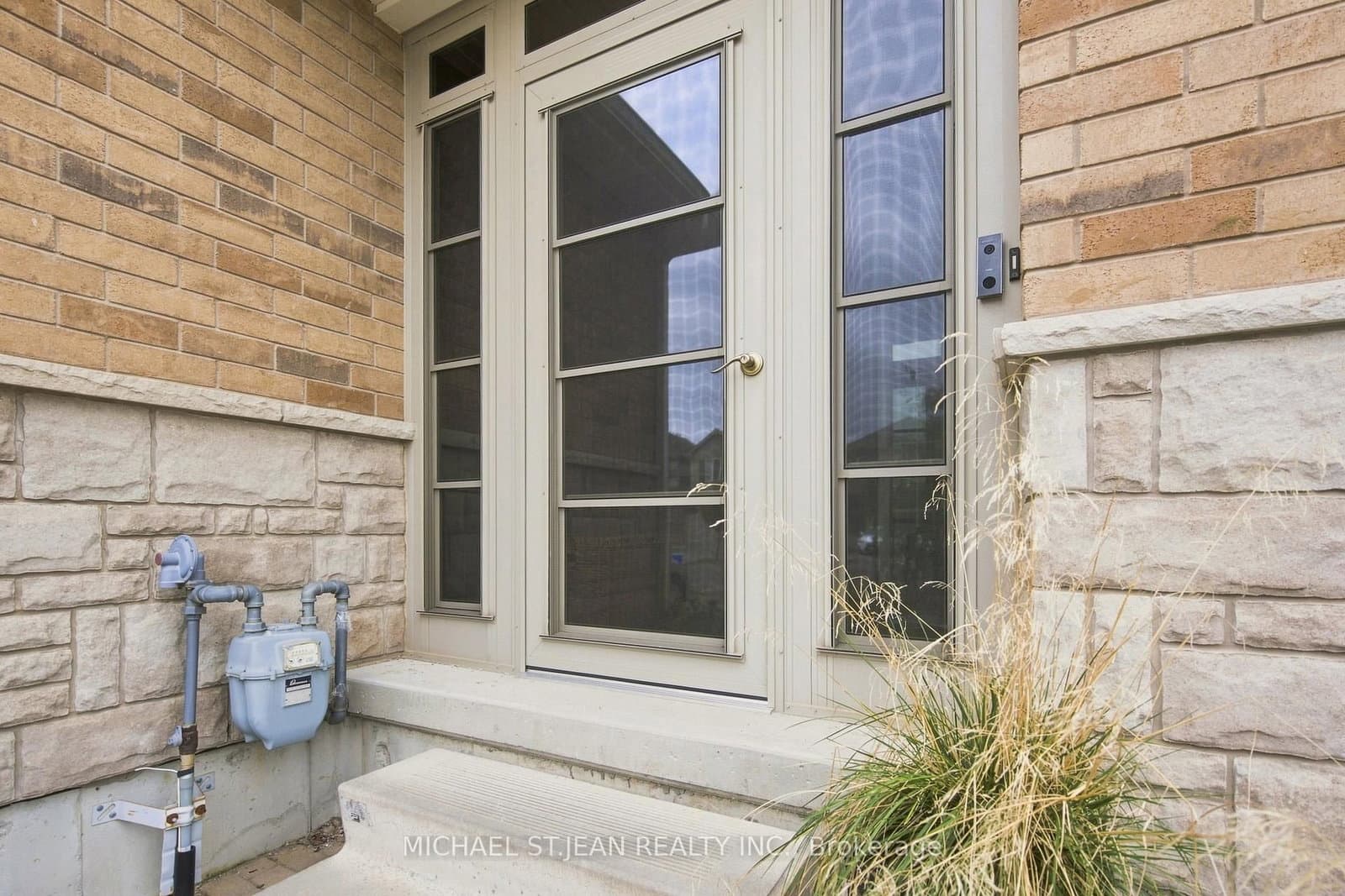 192 Winterberry Boulevard thumbnail 5