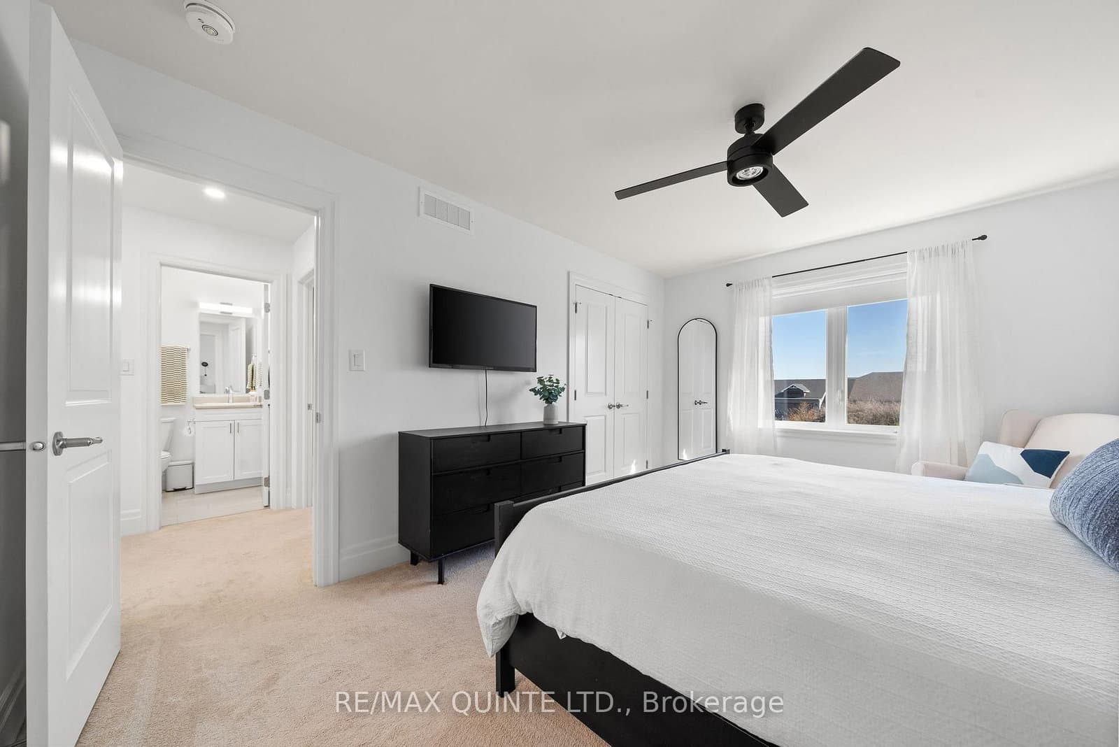 36 Campbell Crescent thumbnail 14