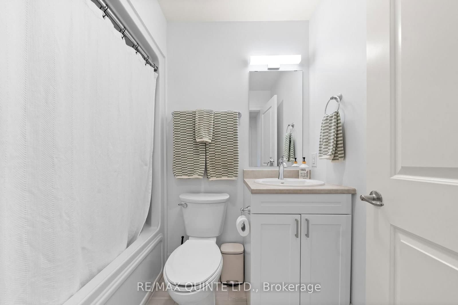36 Campbell Crescent thumbnail 21