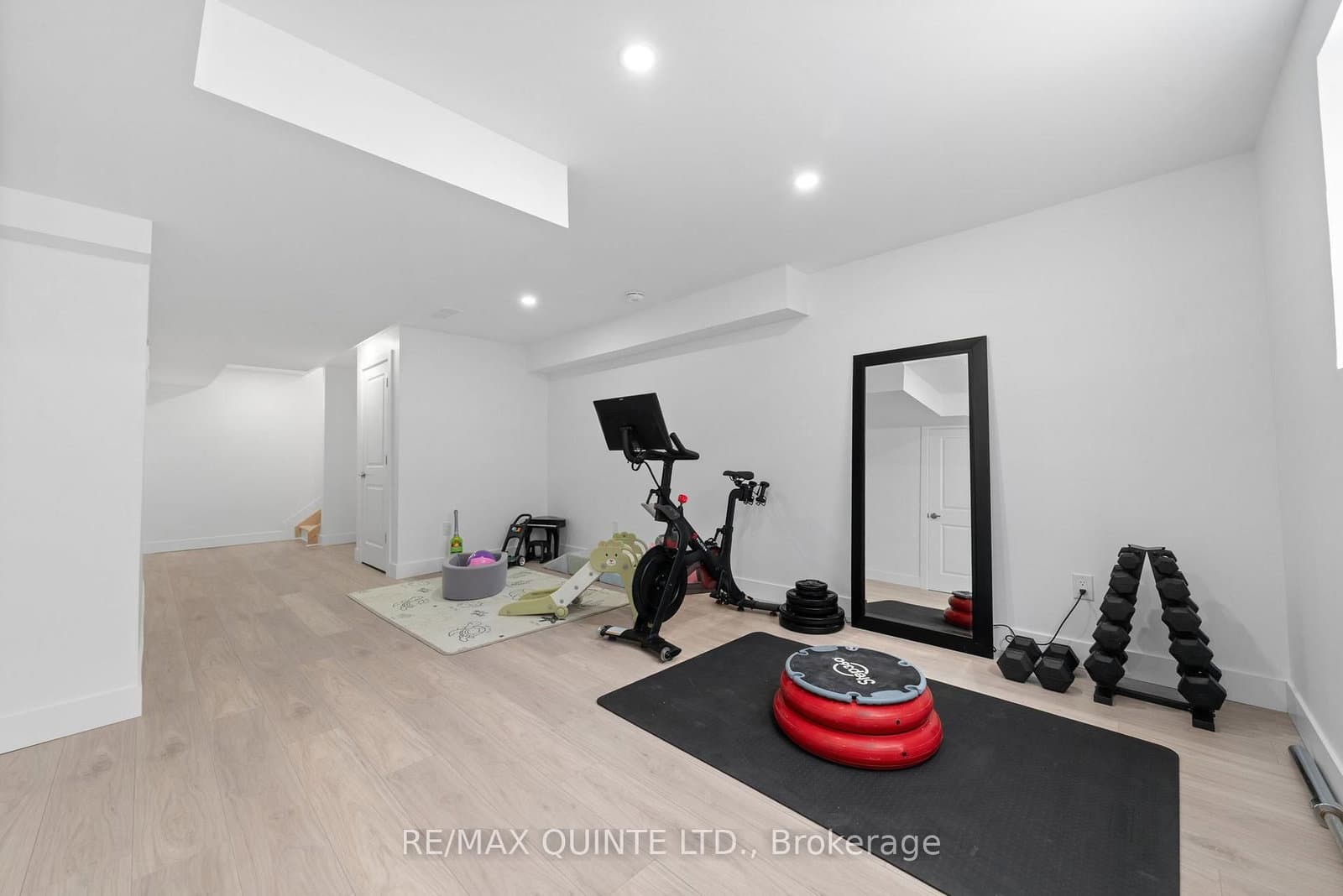 36 Campbell Crescent thumbnail 25