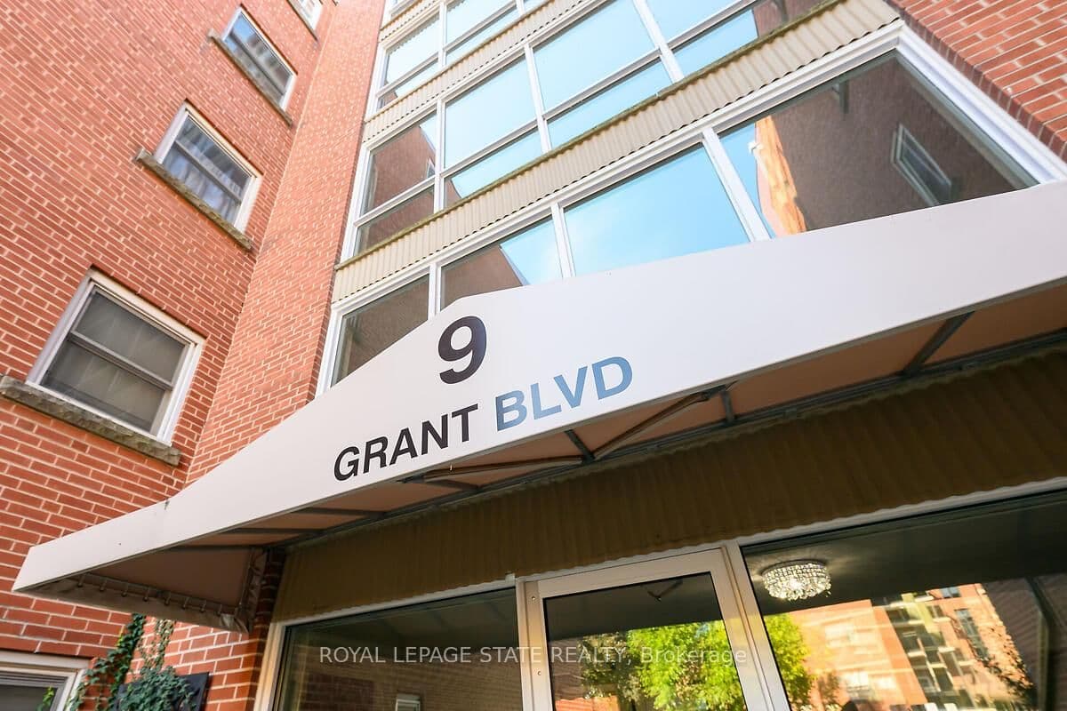 9 Grant Boulevard, Unit 107 thumbnail 3