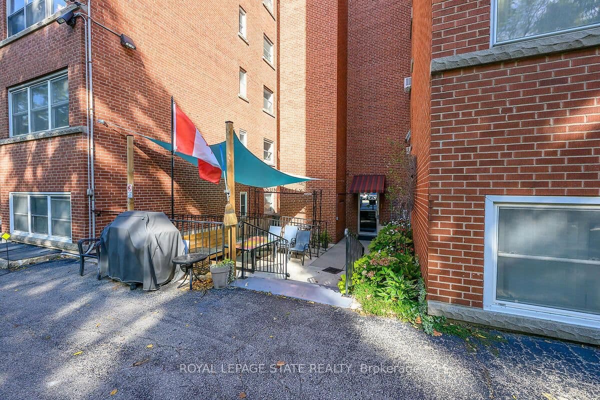 9 Grant Boulevard, Unit 107 thumbnail 33