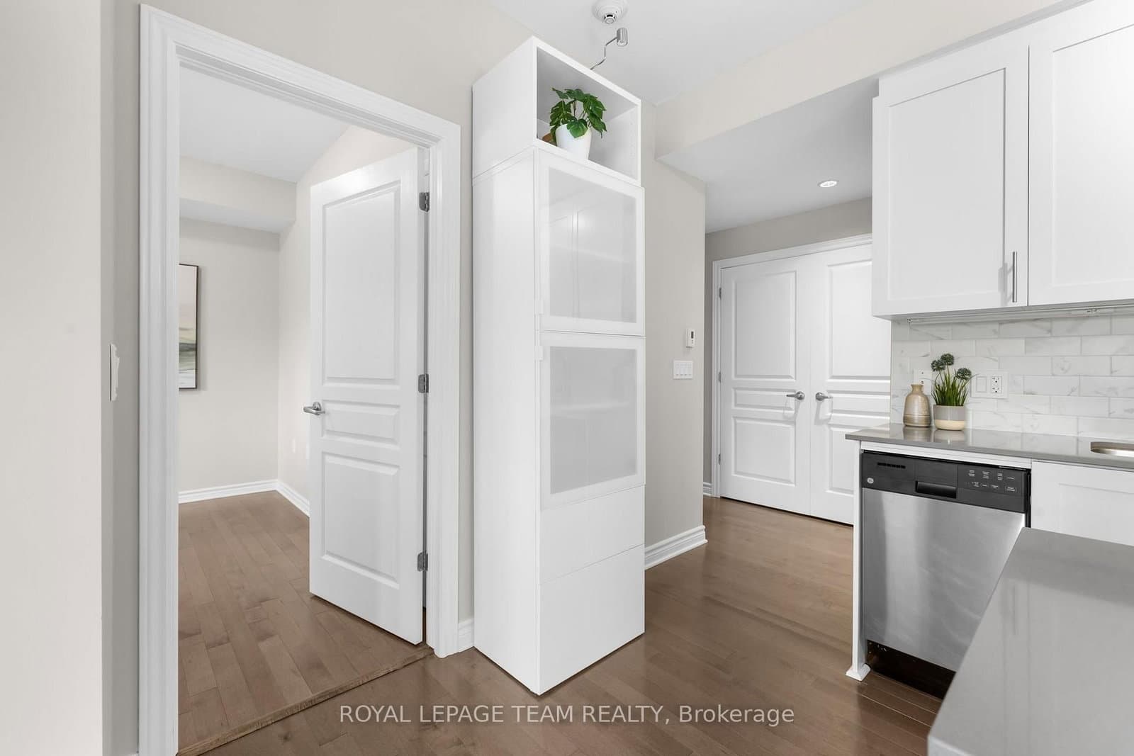 655 Beauparc Private, Unit 104 thumbnail 16