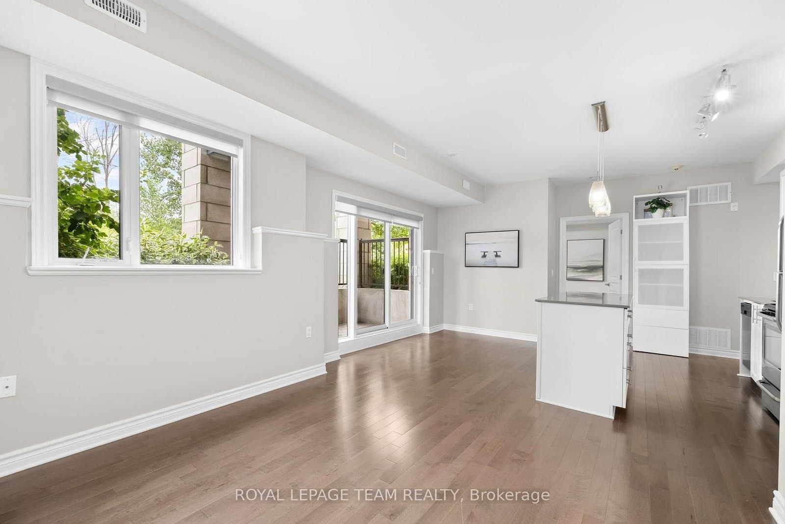 655 Beauparc Private, Unit 104 thumbnail 27