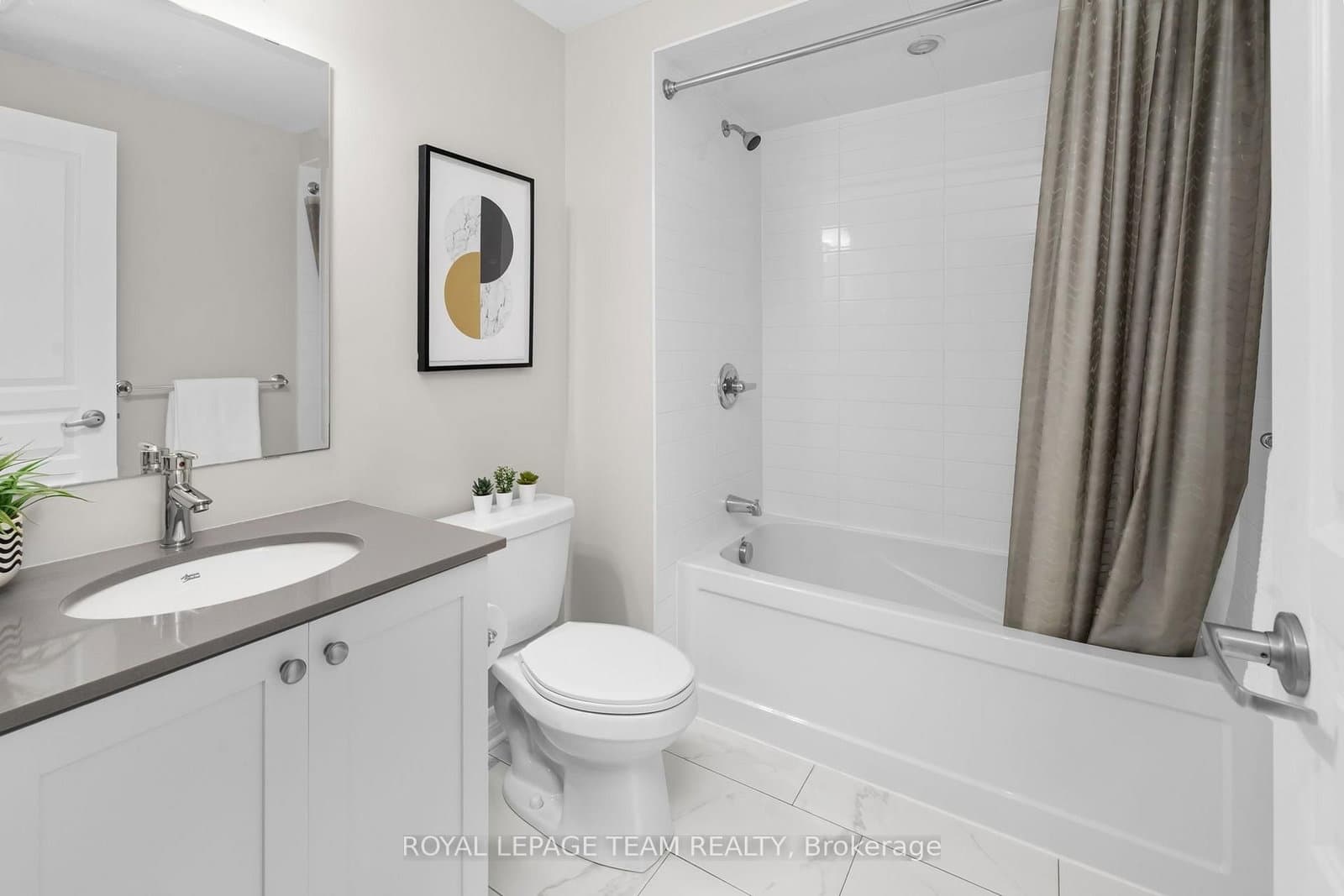 655 Beauparc Private, Unit 104 thumbnail 32