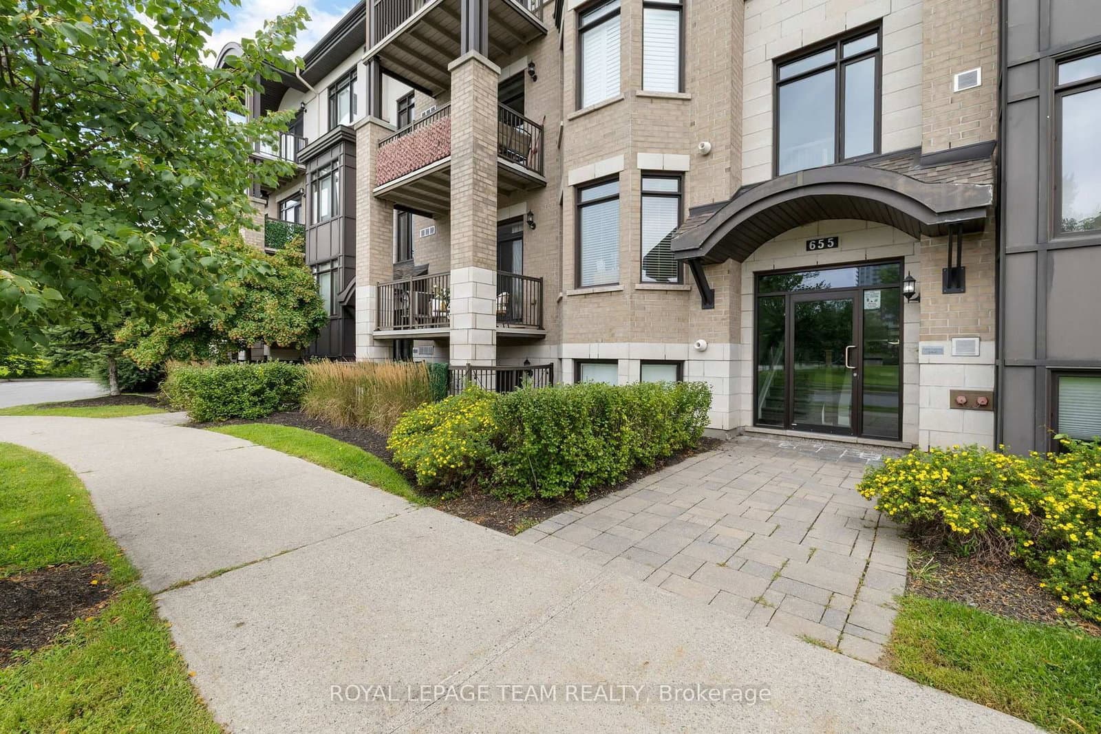 655 Beauparc Private, Unit 104 thumbnail 4